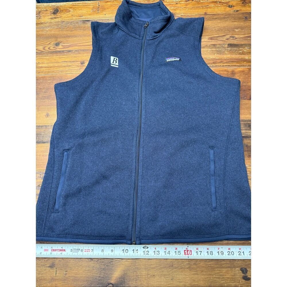 Patagonia Women’s Navy Vest XL | Full Zip Fleece | Worn Once | Smoke-Free